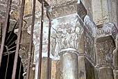Tarragona - La cattedrale, capitelli del chiostro. Discesa dalla croce.